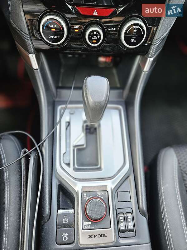 Позашляховик / Кросовер Subaru Forester 2020 в Києві