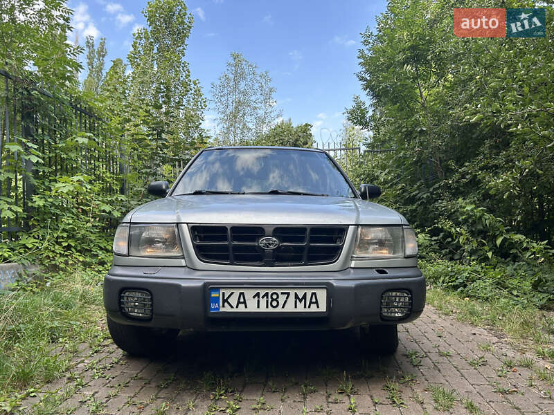 Внедорожник / Кроссовер Subaru Forester 1998 в Киеве