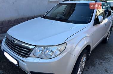 Внедорожник / Кроссовер Subaru Forester 2010 в 