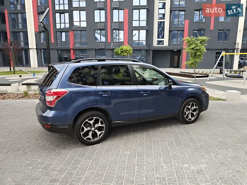 Внедорожник / Кроссовер Subaru Forester 2013 в Львове