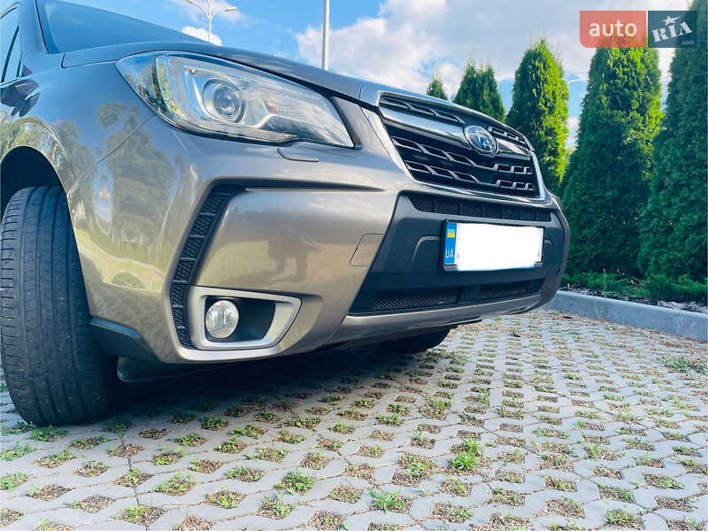 Внедорожник / Кроссовер Subaru Forester 2017 в Харькове