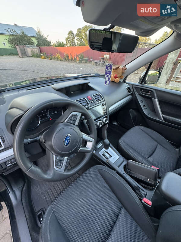 Внедорожник / Кроссовер Subaru Forester 2017 в Яворове