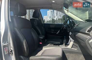 Внедорожник / Кроссовер Subaru Forester 2016 в 