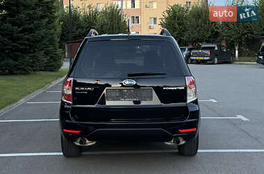 Внедорожник / Кроссовер Subaru Forester 2011 в 
