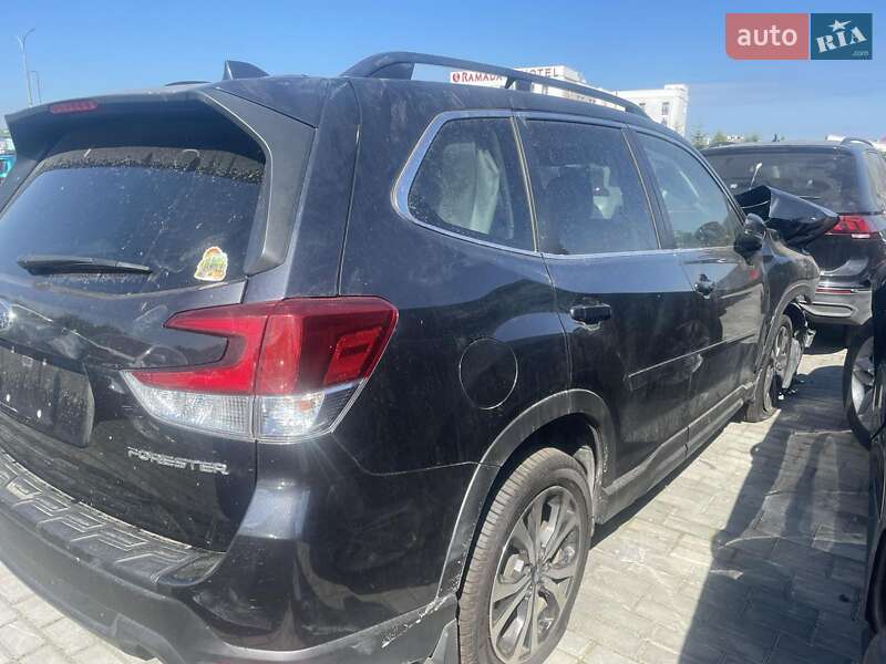 Внедорожник / Кроссовер Subaru Forester 2018 в Львове