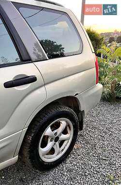 Внедорожник / Кроссовер Subaru Forester 2004 в 