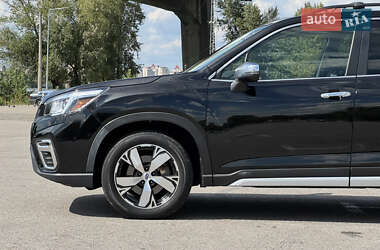 Внедорожник / Кроссовер Subaru Forester 2019 в 
