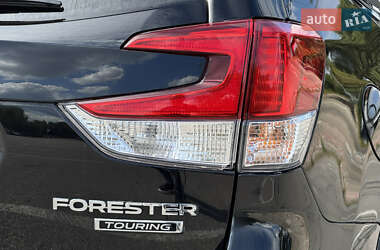 Внедорожник / Кроссовер Subaru Forester 2019 в 