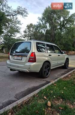 Внедорожник / Кроссовер Subaru Forester 2005 в 