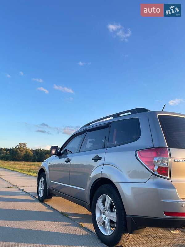 Внедорожник / Кроссовер Subaru Forester 2008 в Гадяче