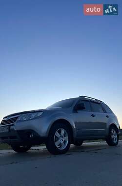 Внедорожник / Кроссовер Subaru Forester 2008 в 