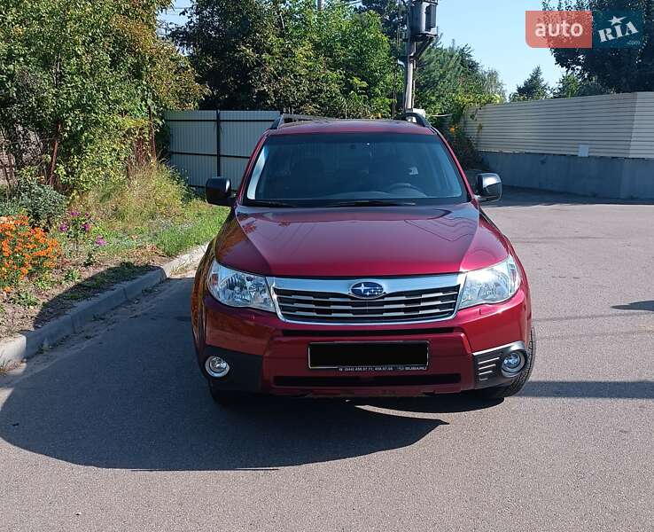 Позашляховик / Кросовер Subaru Forester 2009 в Києві