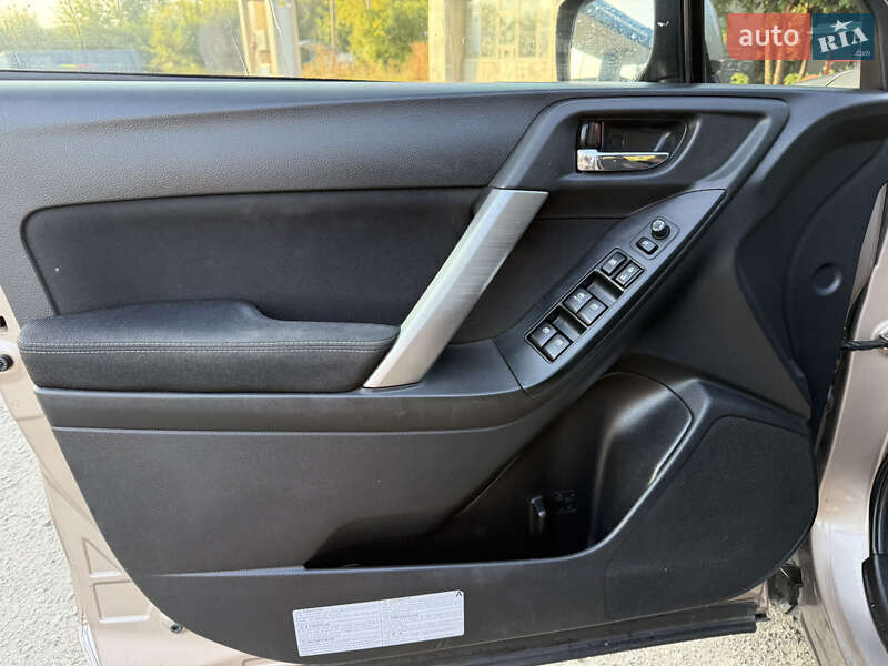 Позашляховик / Кросовер Subaru Forester 2014 в Хмельницькому