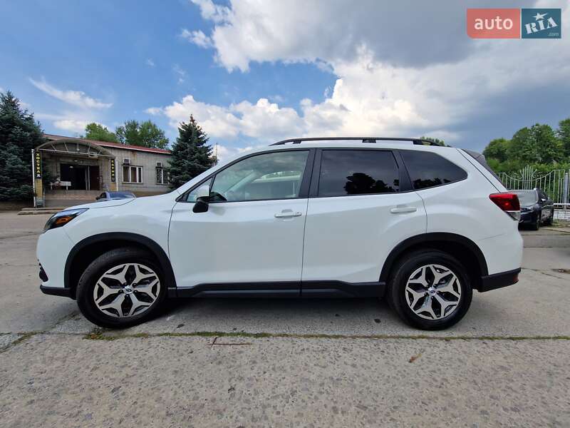Внедорожник / Кроссовер Subaru Forester 2024 в Днепре