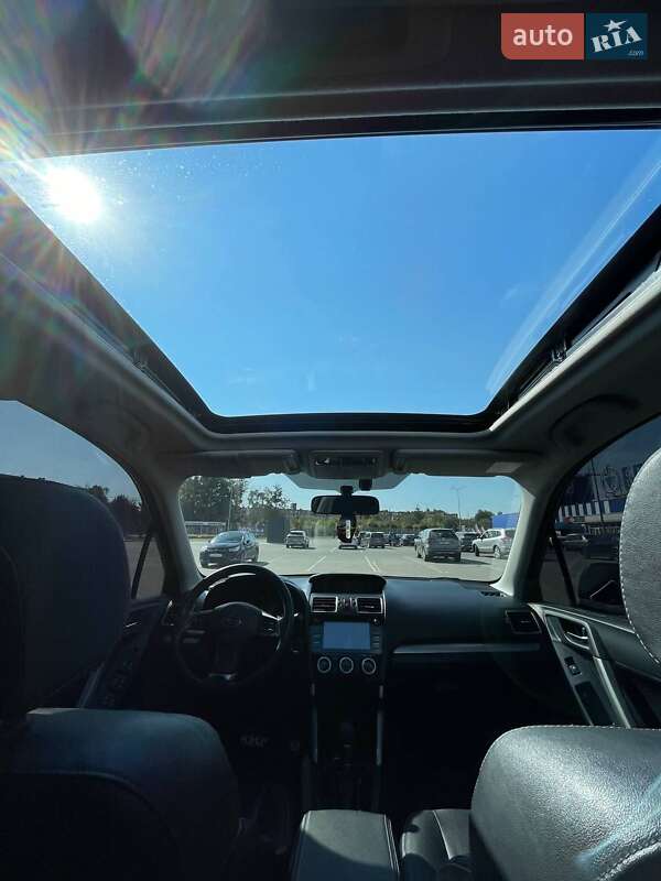 Позашляховик / Кросовер Subaru Forester 2015 в Умані