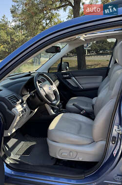 Внедорожник / Кроссовер Subaru Forester 2014 в 