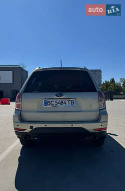 Внедорожник / Кроссовер Subaru Forester 2010 в 