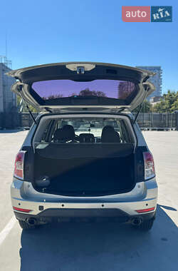 Внедорожник / Кроссовер Subaru Forester 2010 в 