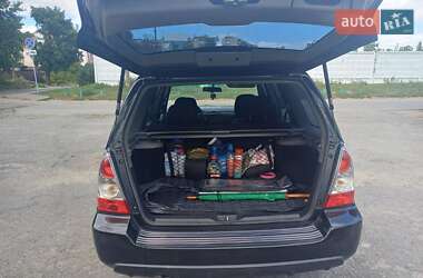 Внедорожник / Кроссовер Subaru Forester 2006 в 