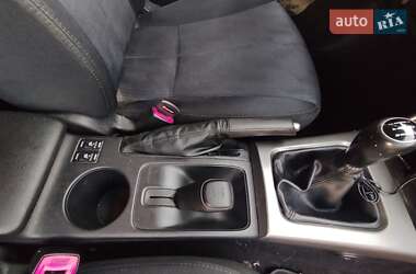 Внедорожник / Кроссовер Subaru Forester 2010 в 