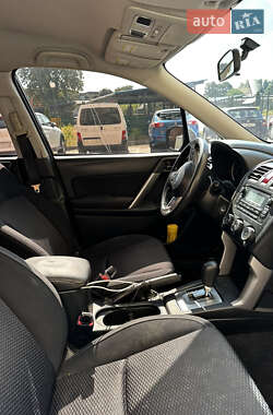 Внедорожник / Кроссовер Subaru Forester 2014 в 