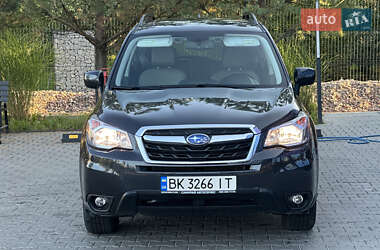 Внедорожник / Кроссовер Subaru Forester 2015 в Ровно