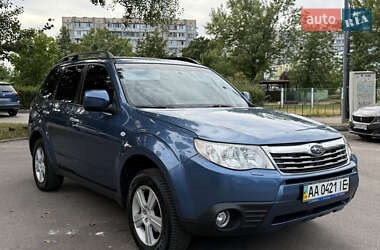 Внедорожник / Кроссовер Subaru Forester 2008 в 