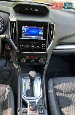 Внедорожник / Кроссовер Subaru Forester 2021 в 