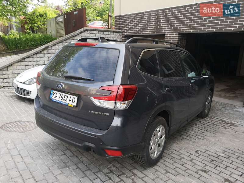 Внедорожник / Кроссовер Subaru Forester 2020 в Киеве