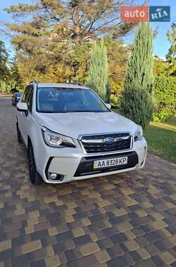 Позашляховик / Кросовер Subaru Forester 2016 в Києві