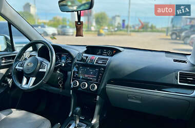 Внедорожник / Кроссовер Subaru Forester 2017 в 