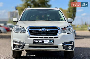 Внедорожник / Кроссовер Subaru Forester 2017 в 