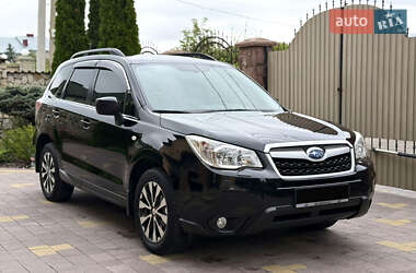 Внедорожник / Кроссовер Subaru Forester 2014 в 