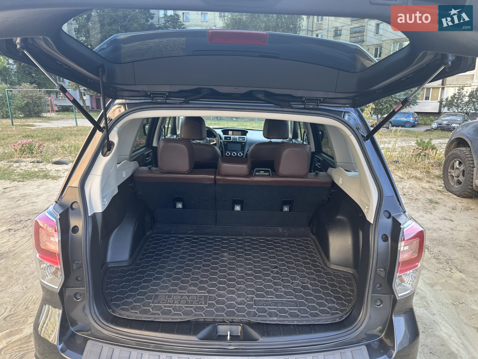 2016 Subaru Forester - мініатюра 3