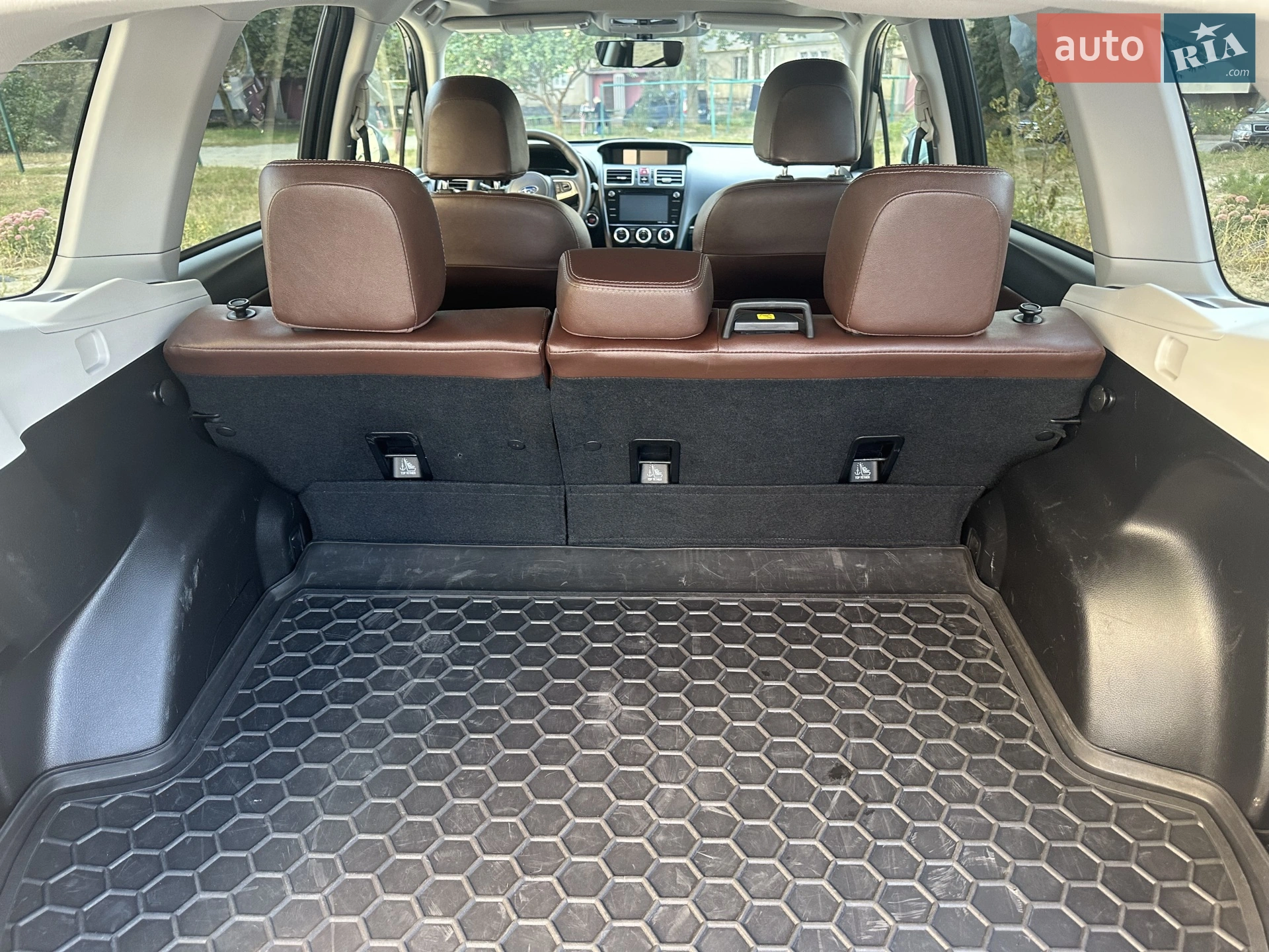2016 Subaru Forester - мініатюра 2