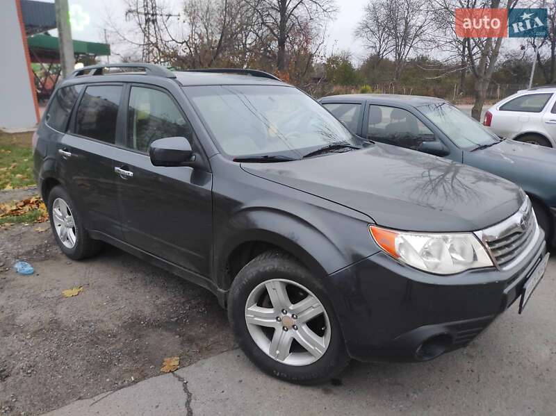 Внедорожник / Кроссовер Subaru Forester 2009 в 