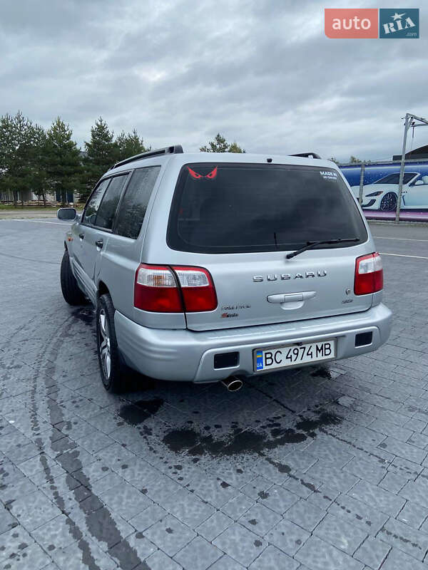 Внедорожник / Кроссовер Subaru Forester 2002 в Самборе