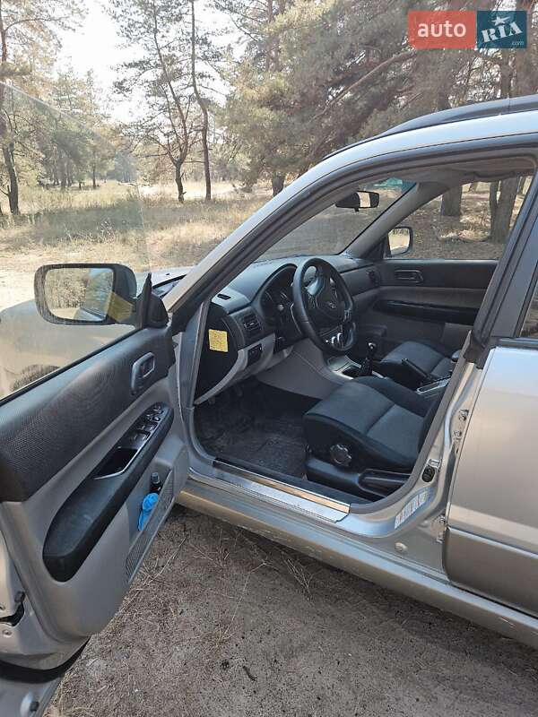 Внедорожник / Кроссовер Subaru Forester 2006 в Днепре