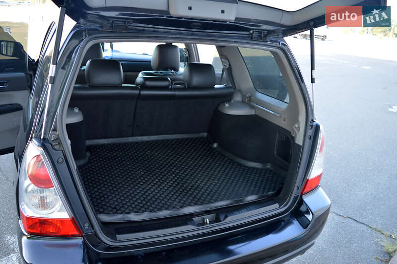 Внедорожник / Кроссовер Subaru Forester 2008 в Киеве