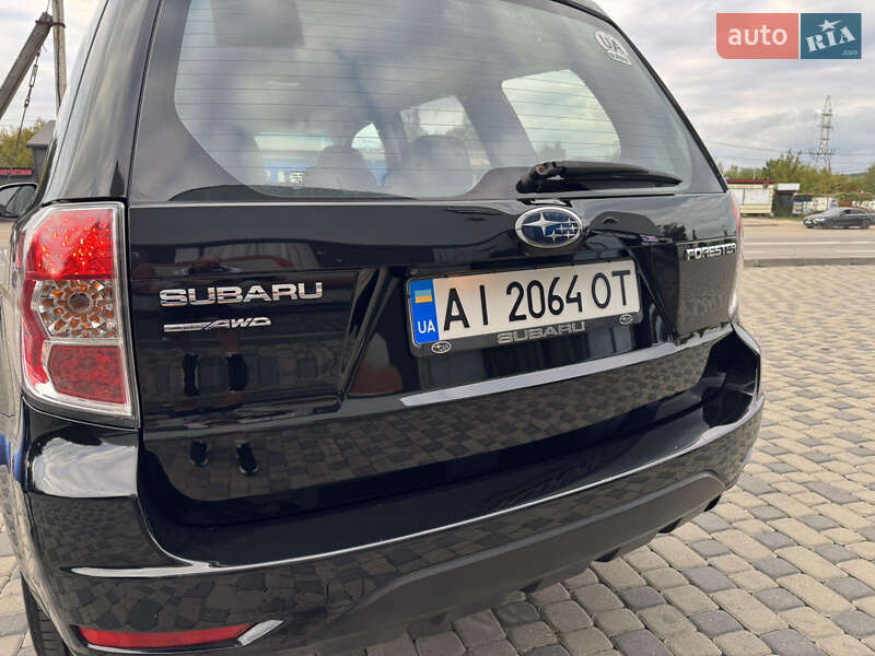 Внедорожник / Кроссовер Subaru Forester 2011 в Ивано-Франковске