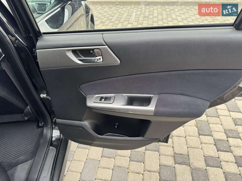 Внедорожник / Кроссовер Subaru Forester 2011 в Ивано-Франковске
