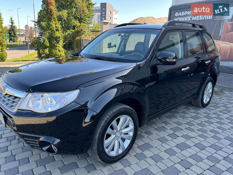 Внедорожник / Кроссовер Subaru Forester 2011 в Ивано-Франковске