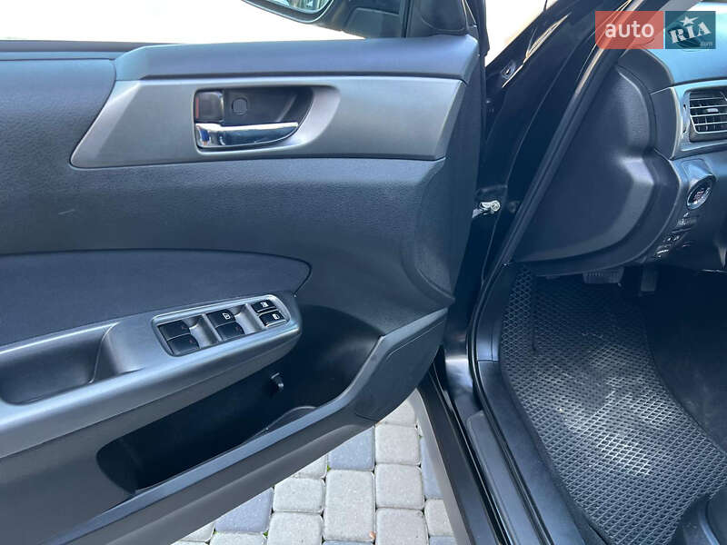 Внедорожник / Кроссовер Subaru Forester 2011 в Ивано-Франковске