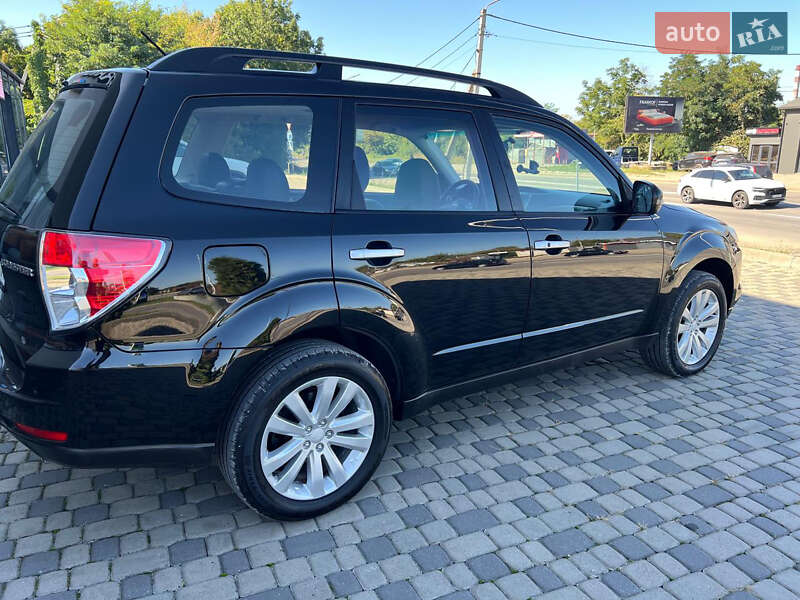 Внедорожник / Кроссовер Subaru Forester 2011 в Ивано-Франковске