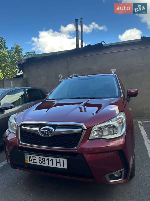 Внедорожник / Кроссовер Subaru Forester 2014 в Днепре