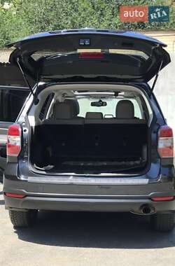 Внедорожник / Кроссовер Subaru Forester 2014 в 