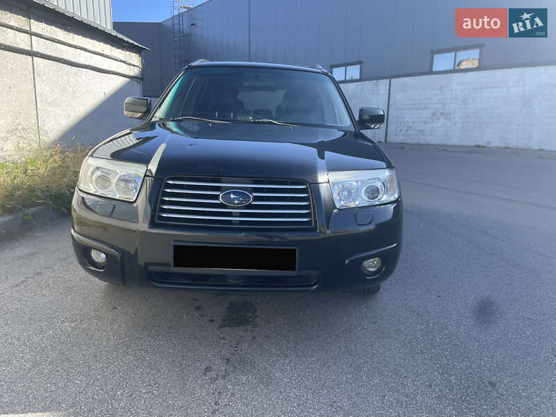 Внедорожник / Кроссовер Subaru Forester 2005 в Киеве