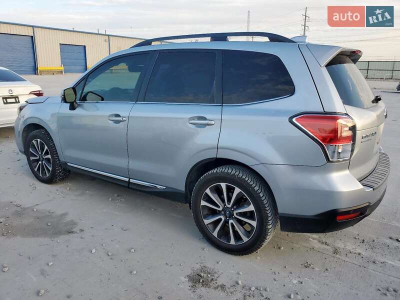 Внедорожник / Кроссовер Subaru Forester 2017 в Черкассах