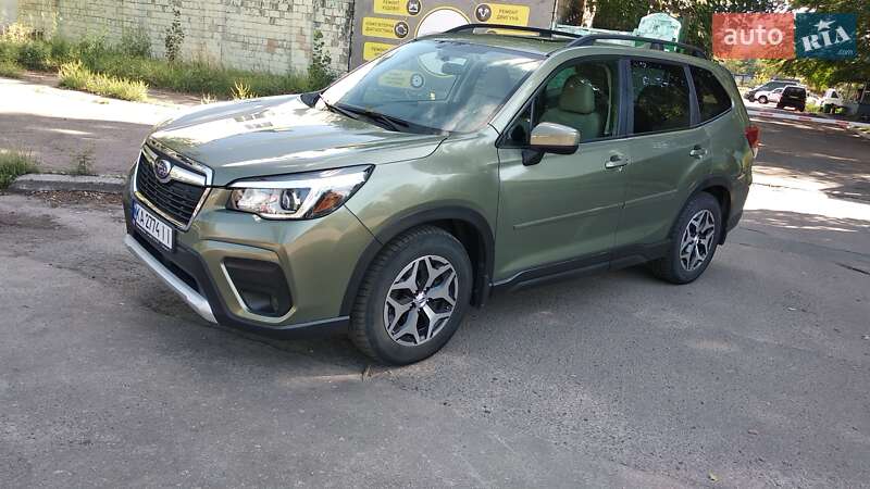 Внедорожник / Кроссовер Subaru Forester 2019 в Киеве
