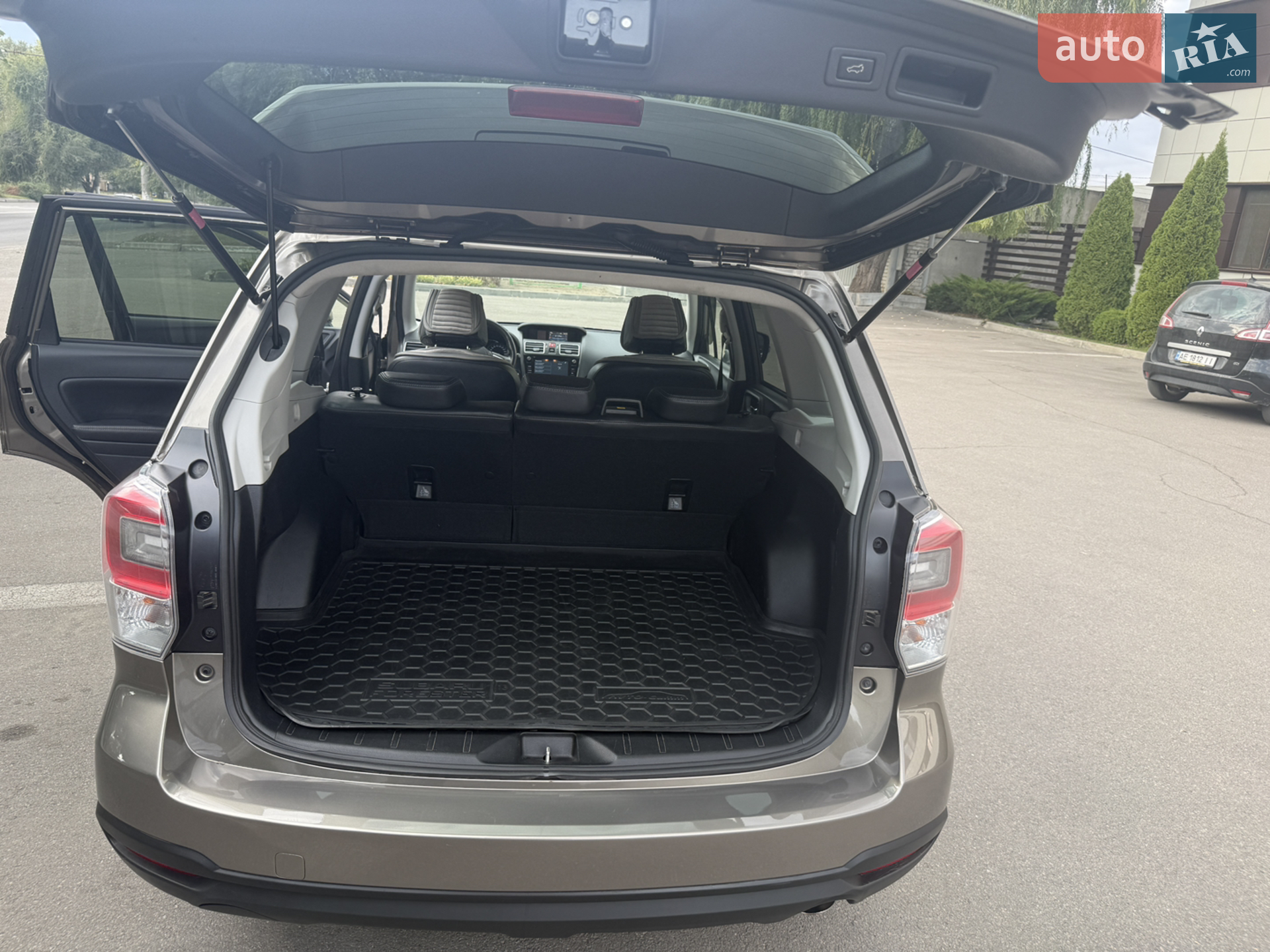 2016 Subaru Forester - мініатюра 10
